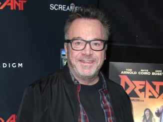 How Tom Arnold Overcame His Addiction? About Wife, Net Worth